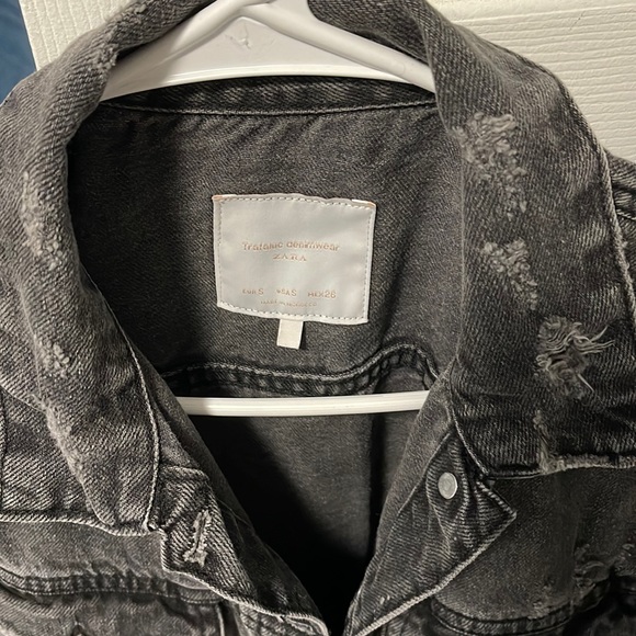Zara distressed denim jacket - Picture 6 of 9